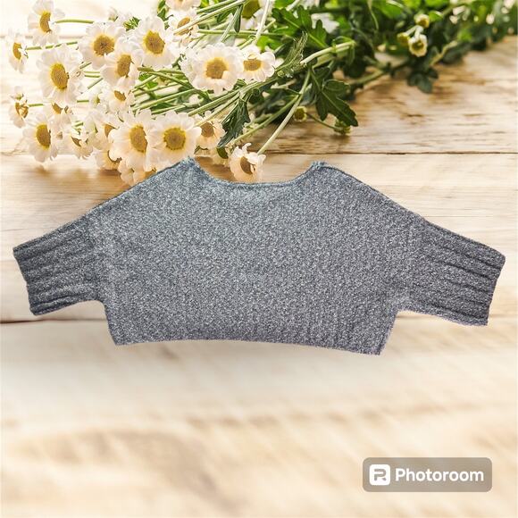 Free People Women's Medium Gray & White Oversized Boxy Cropped Sweater Comfort - Picture 3 of 8